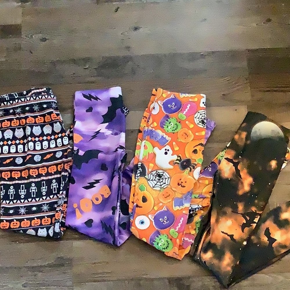 4 pair No Boundaries Halloween leggings small xs